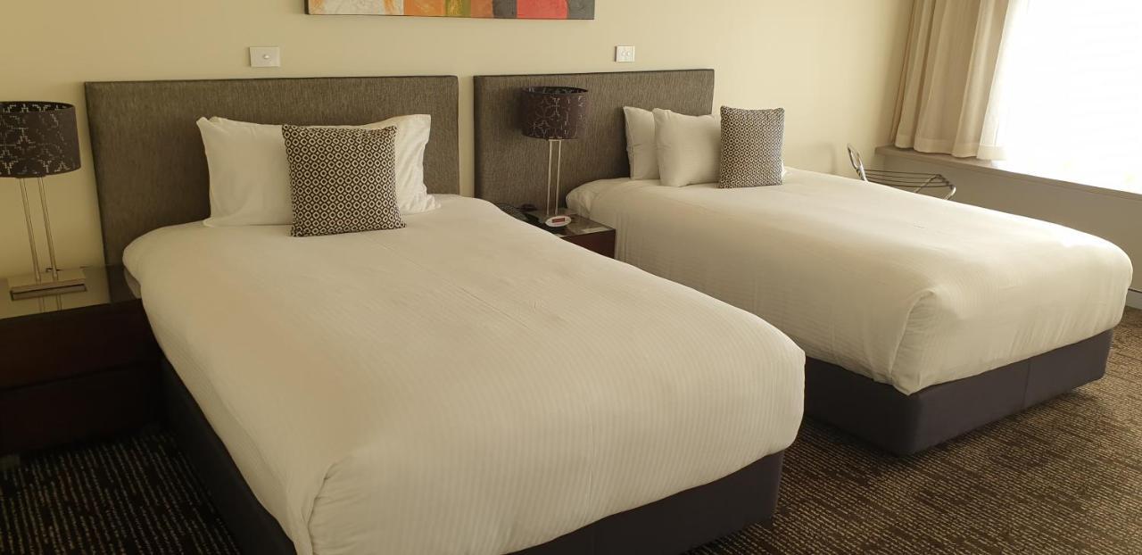 The Colmslie Hotel Brisbane Bagian luar foto